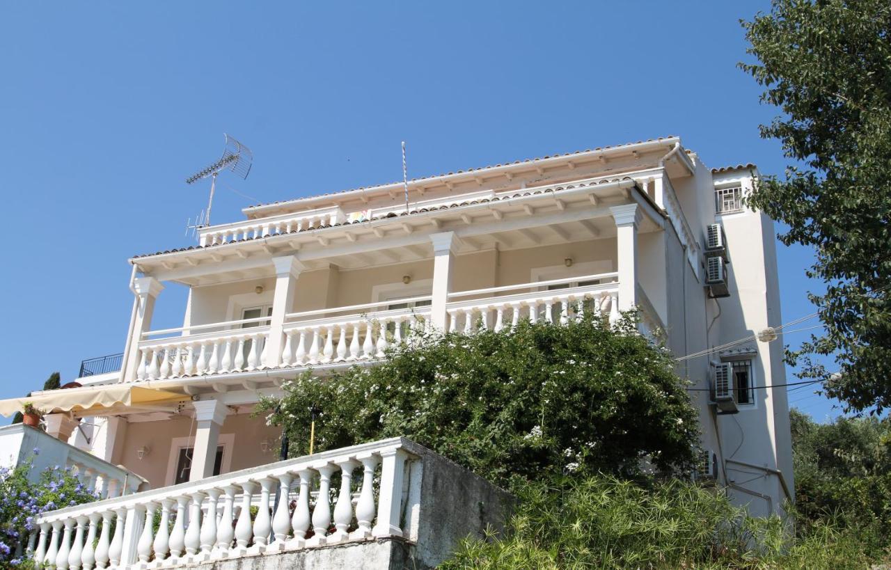 Kassiopi Seafront Elegant Apartments Exterior photo