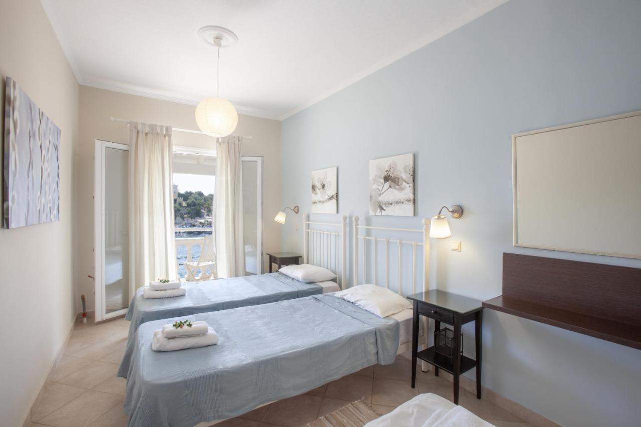 Kassiopi Seafront Elegant Apartments Exterior photo